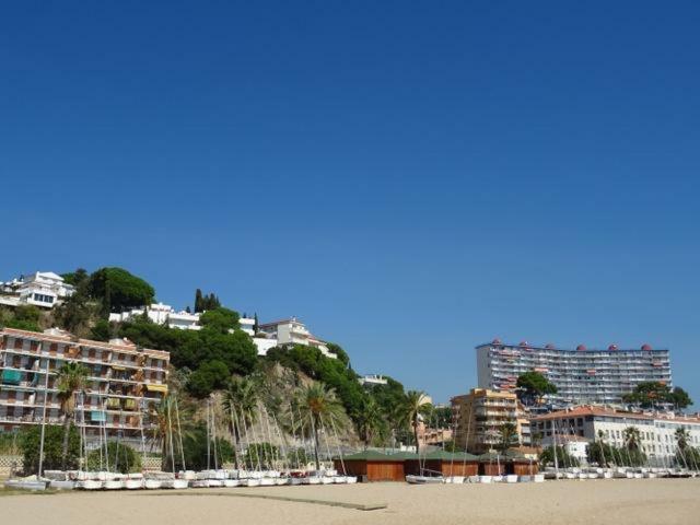 Duplex En Frente De La Playa Al Lado De Barcelona Apartamento Canet De Mar Exterior foto